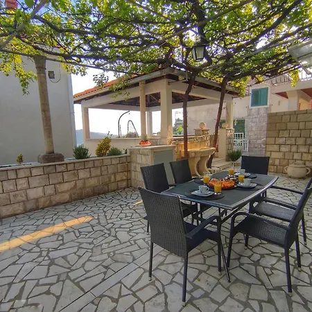 Dream House 트르스테노